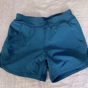 NWOT Land’s End swim shorts